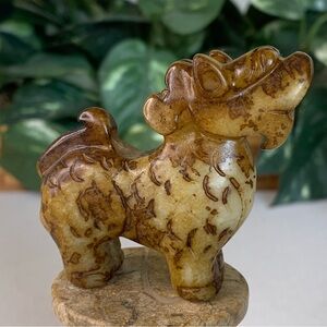 Chinese Jade Stone Kirin Figurine Carved Pixiu Mythical Beast Animal Statue 2.3"